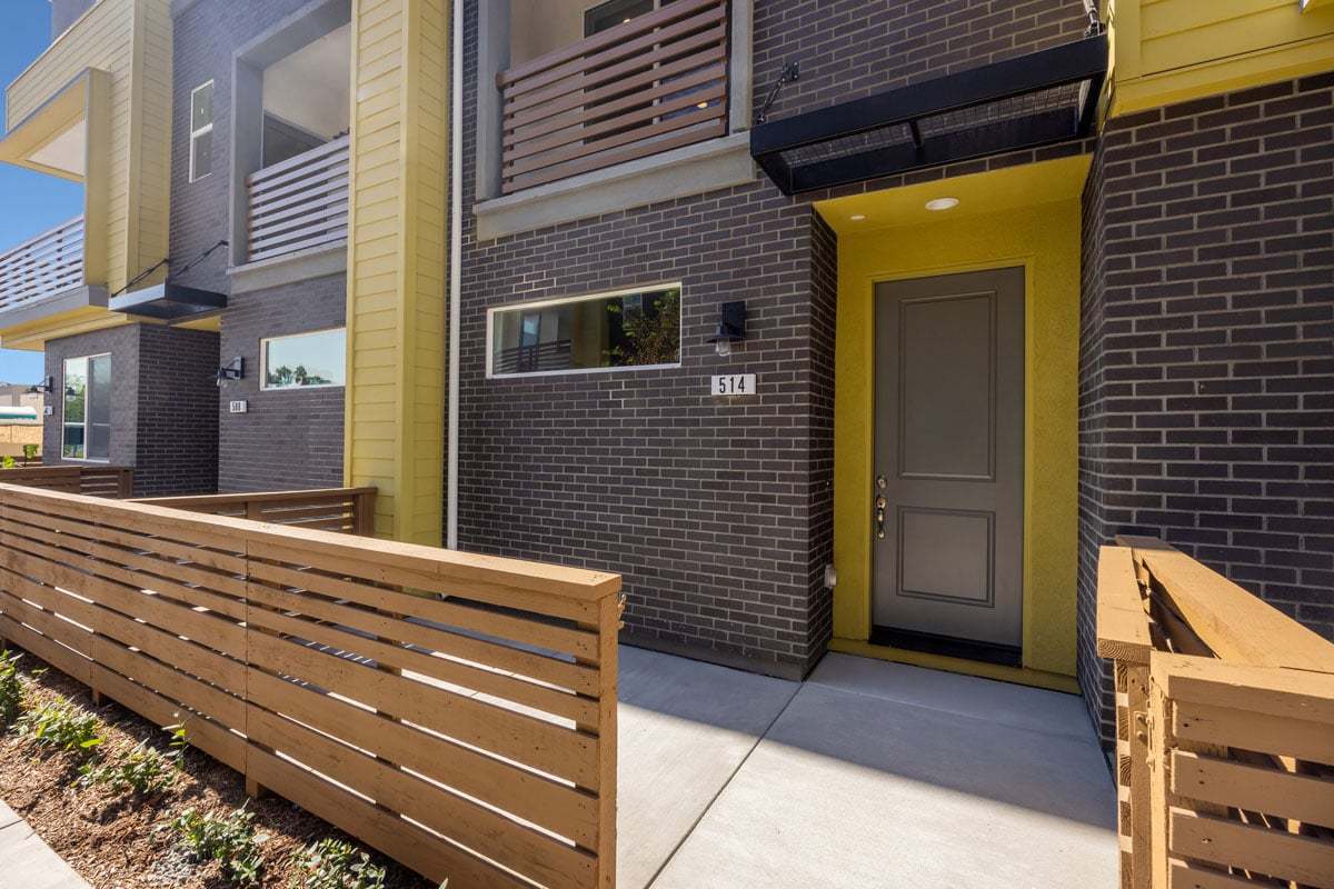 Exterior:Front exterior