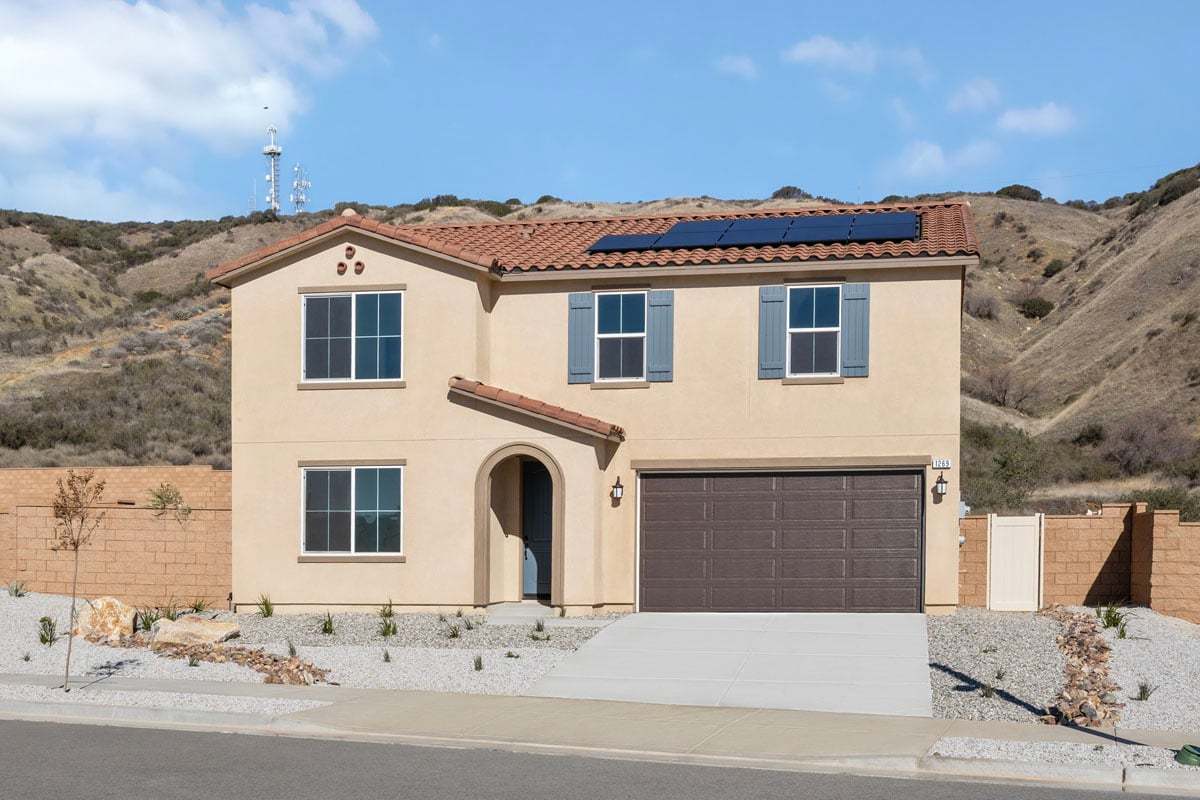 Exterior:Front exterior