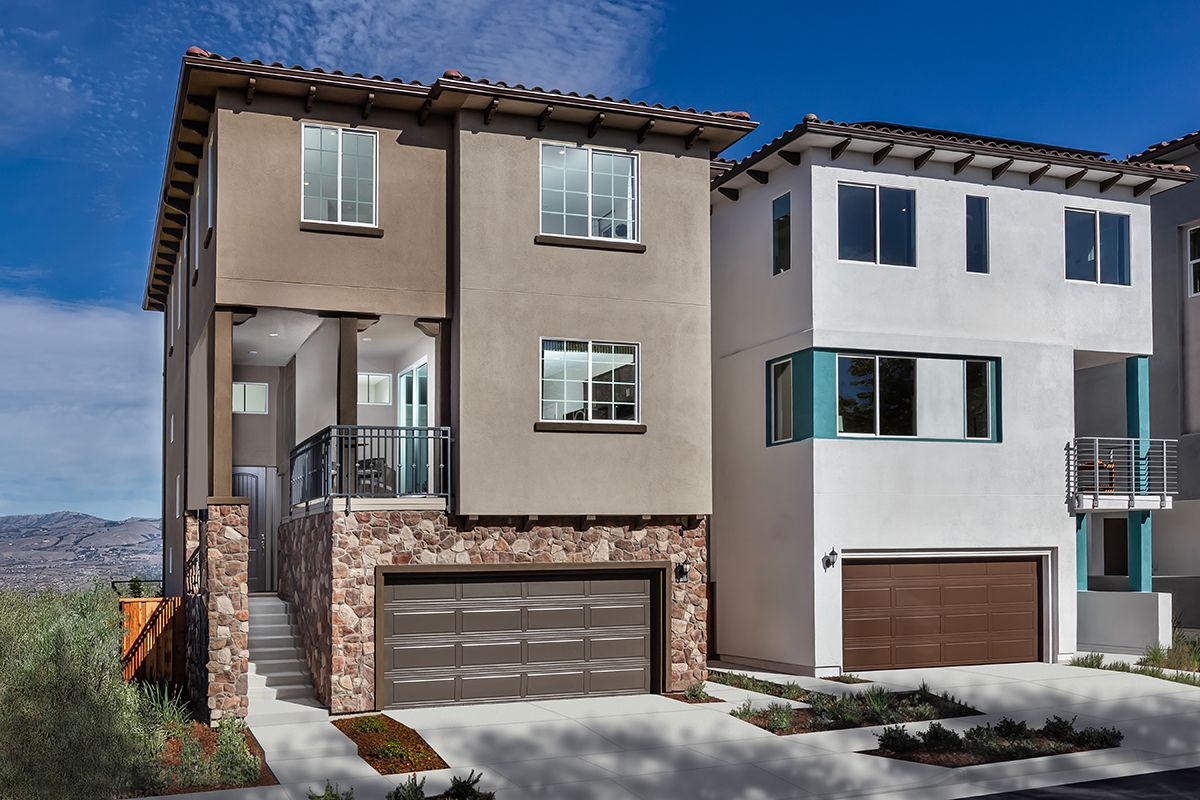 Exterior:Front exterior