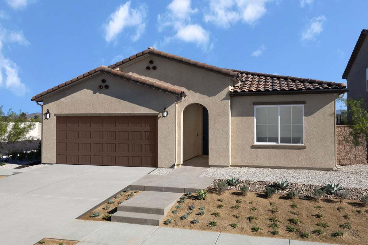 Exterior:Front exterior