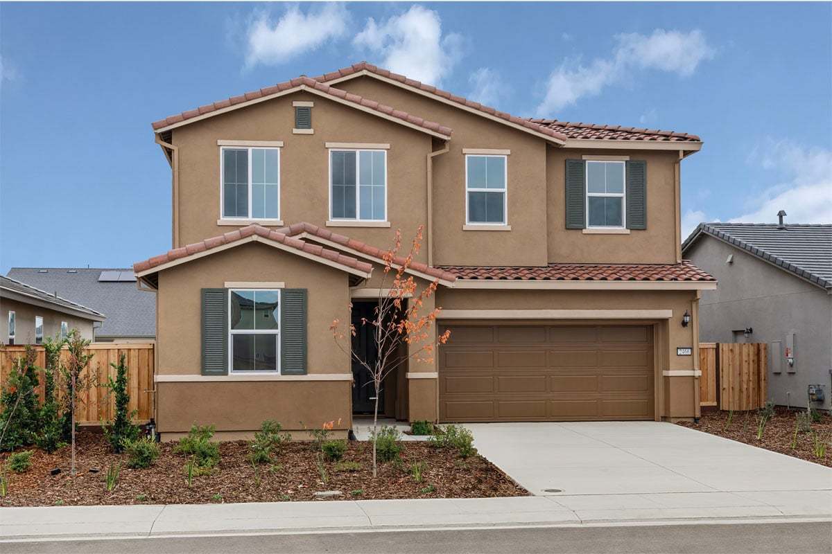 Exterior:Front exterior