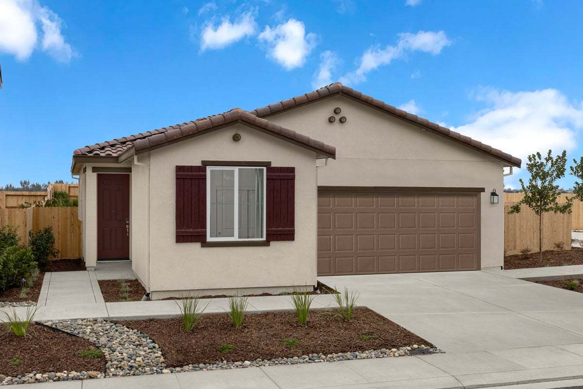 Exterior:Front exterior