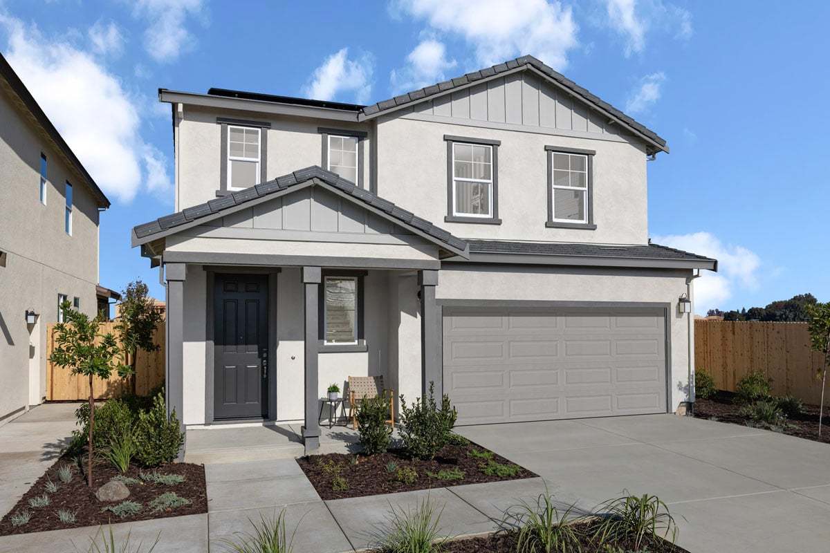 Exterior:Front exterior