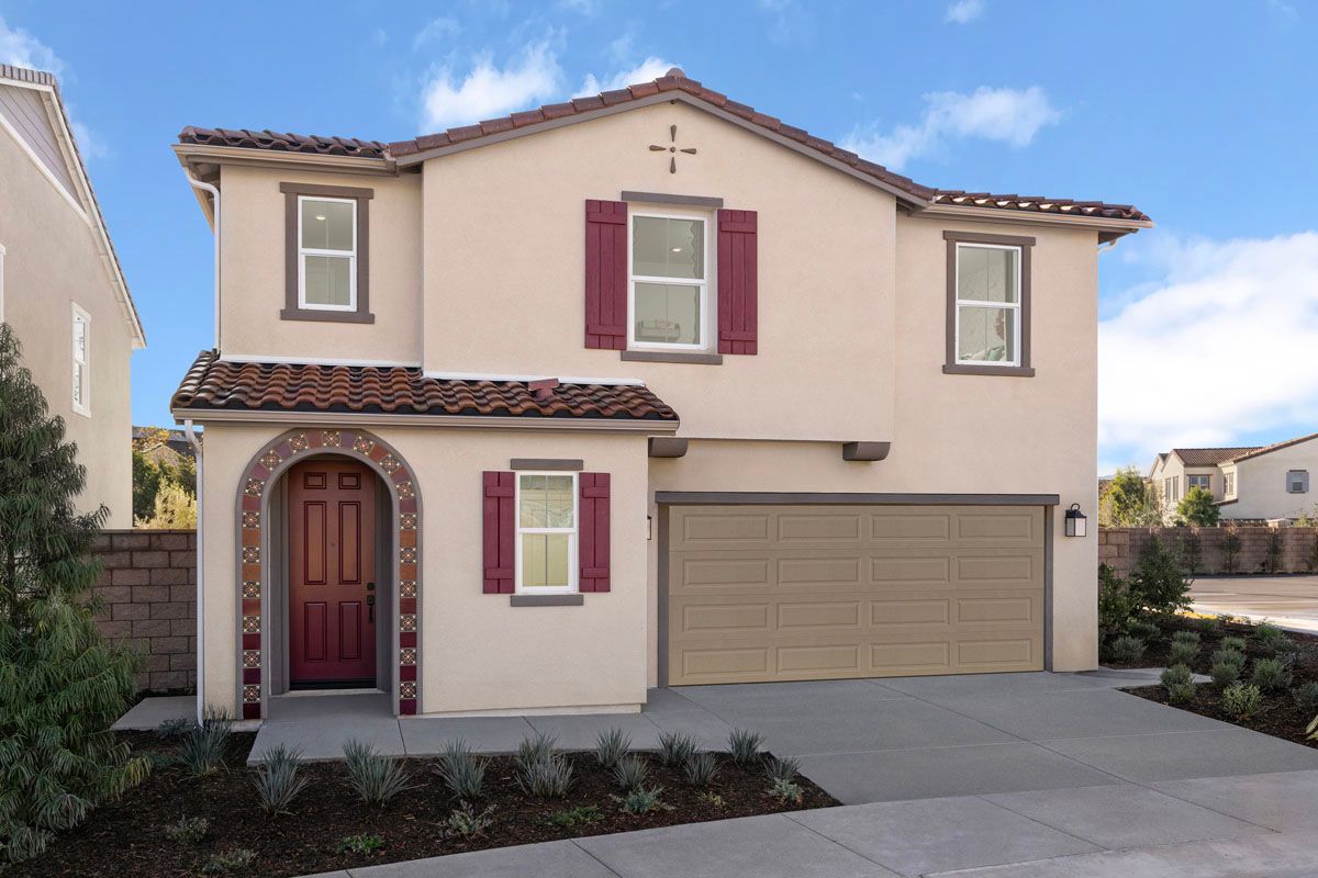 Exterior:Front exterior