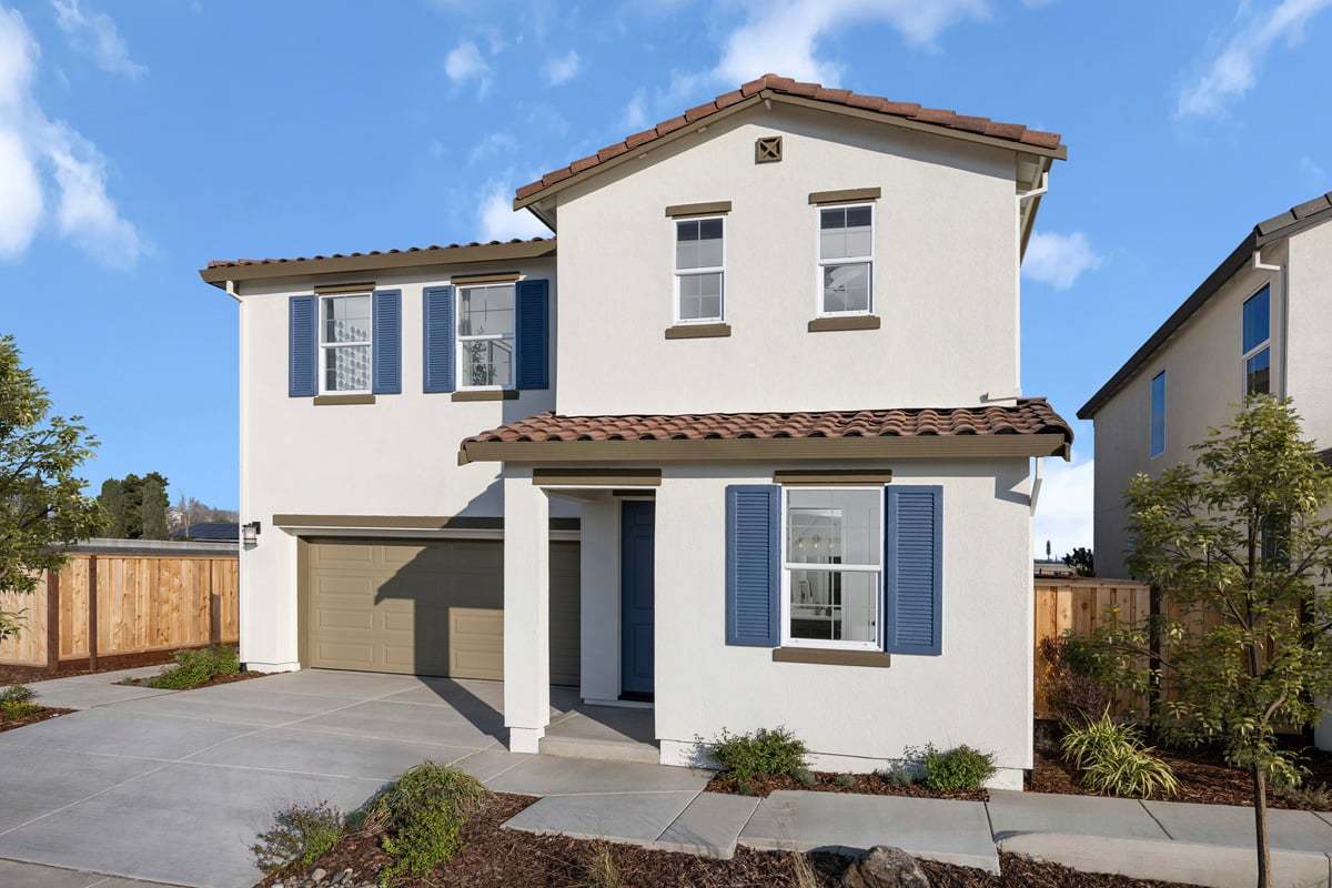 Exterior:Front exterior