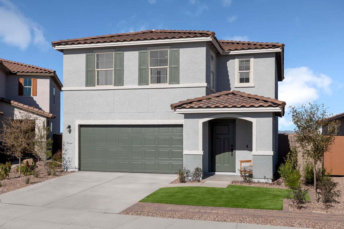 Exterior:Front exterior