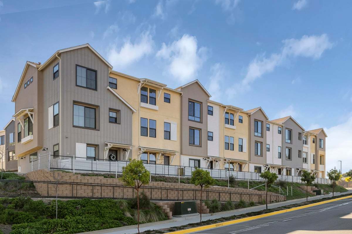 Exterior:Front exterior