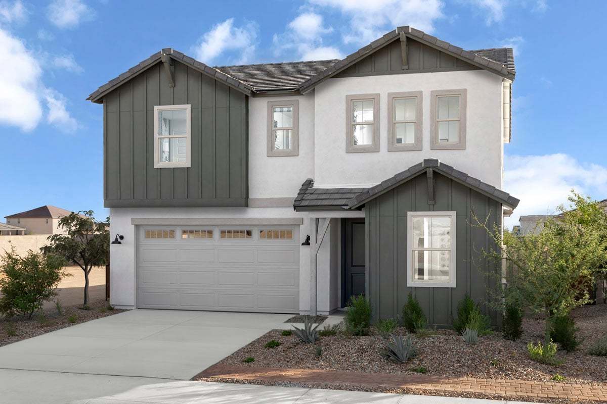 Exterior:Front exterior