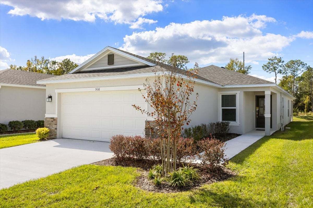 Exterior:Front exterior