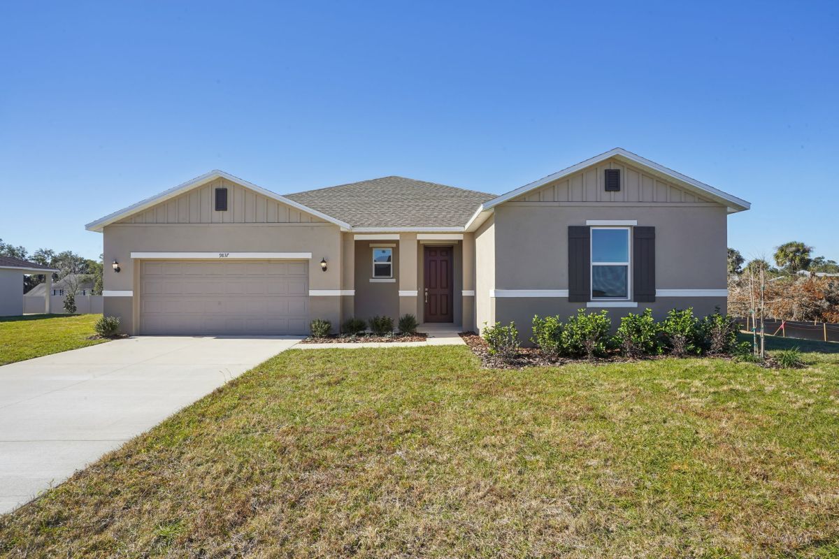 Exterior:Front exterior