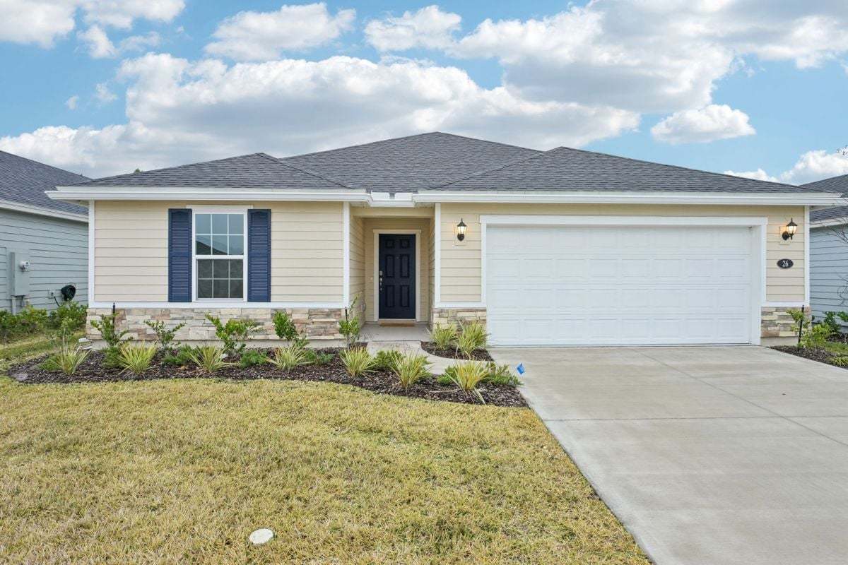 Exterior:Front exterior