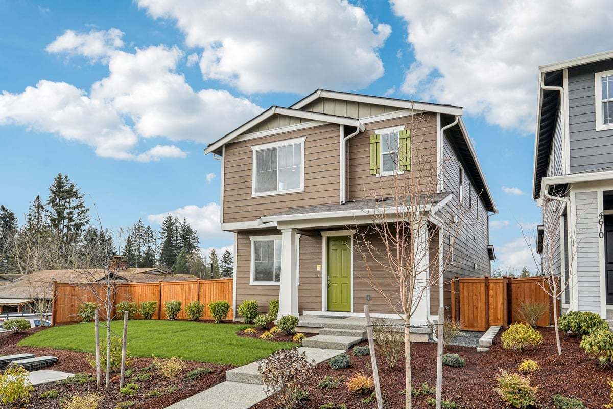 Exterior:Front exterior