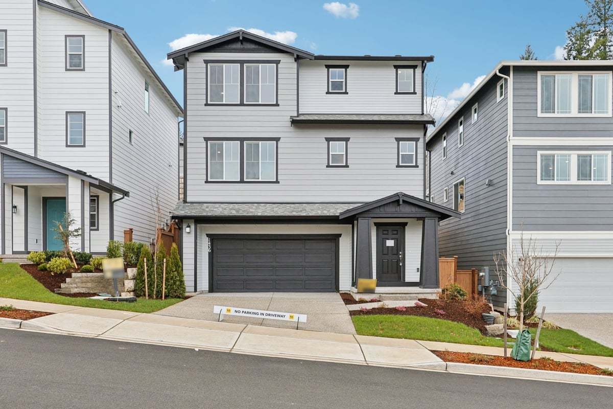 Exterior:Front exterior