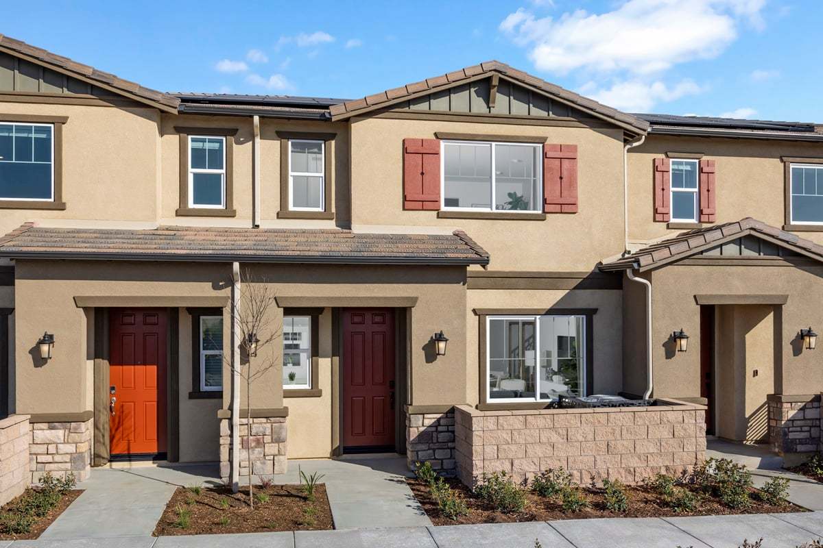 Exterior:Front exterior