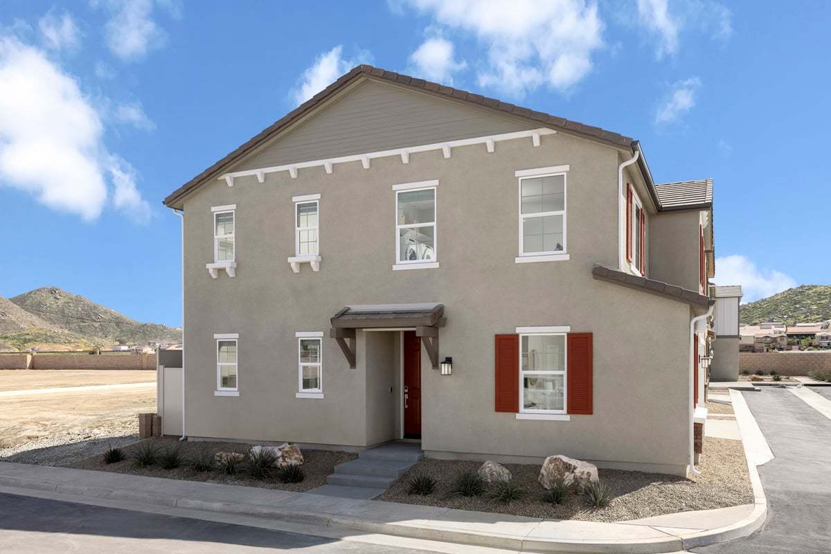 Exterior:Front exterior