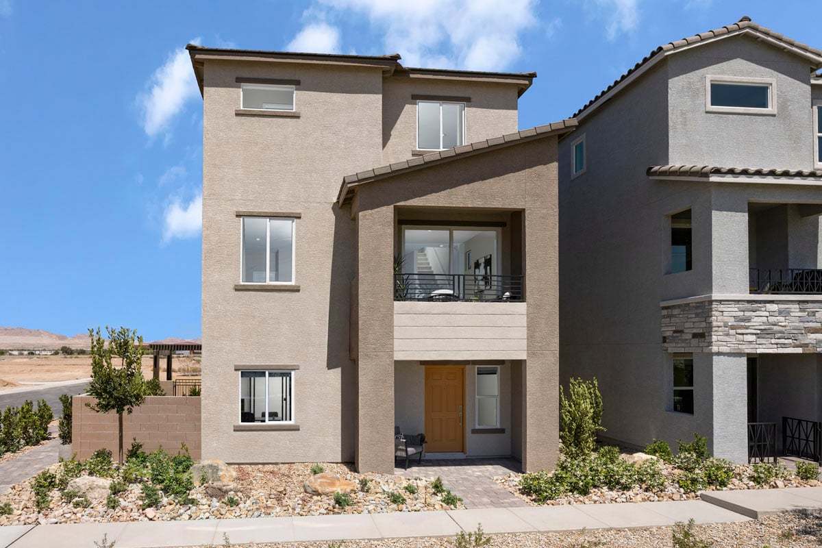 Exterior:Front exterior