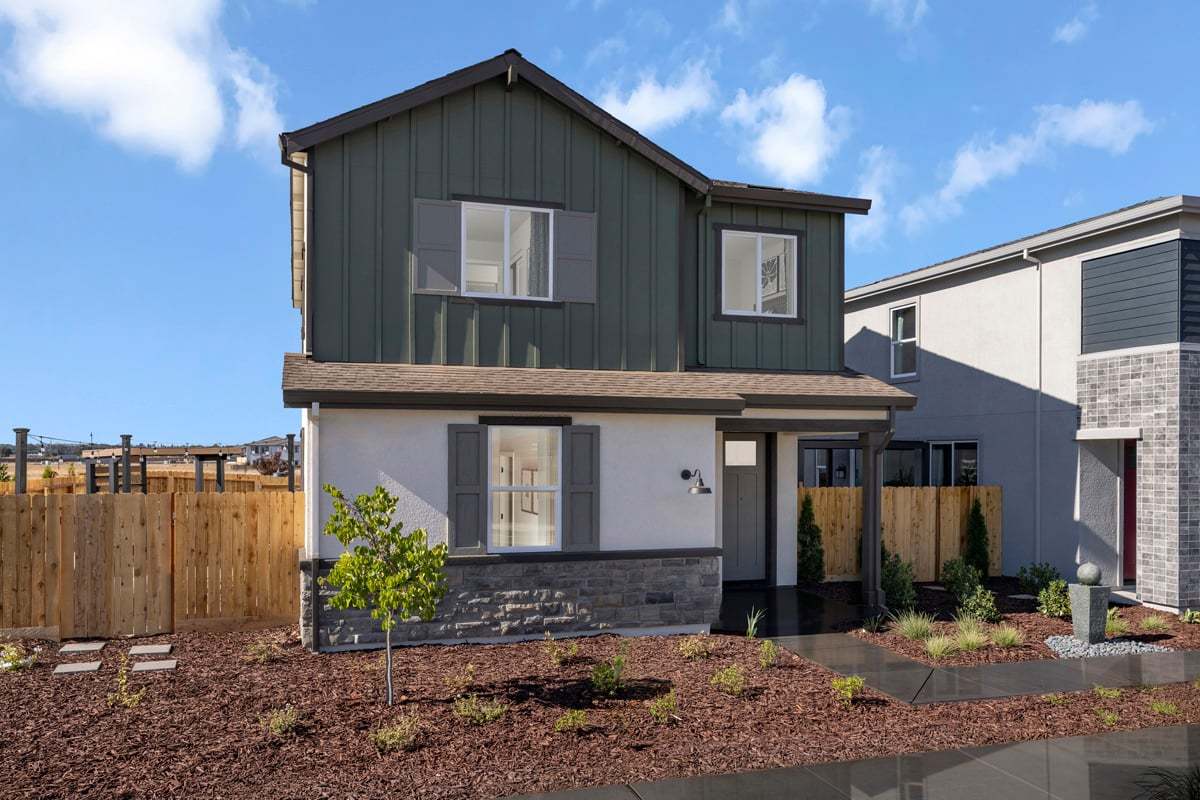 Exterior:Front exterior