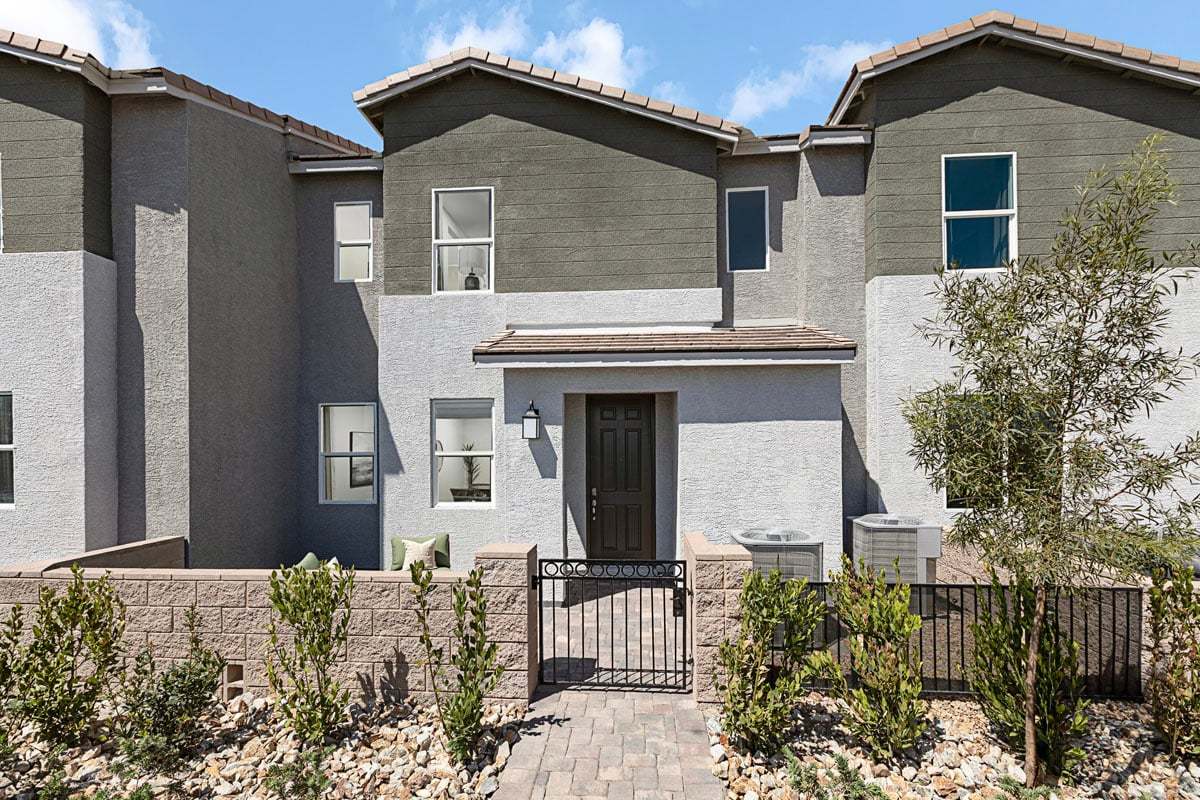 Exterior:Front exterior
