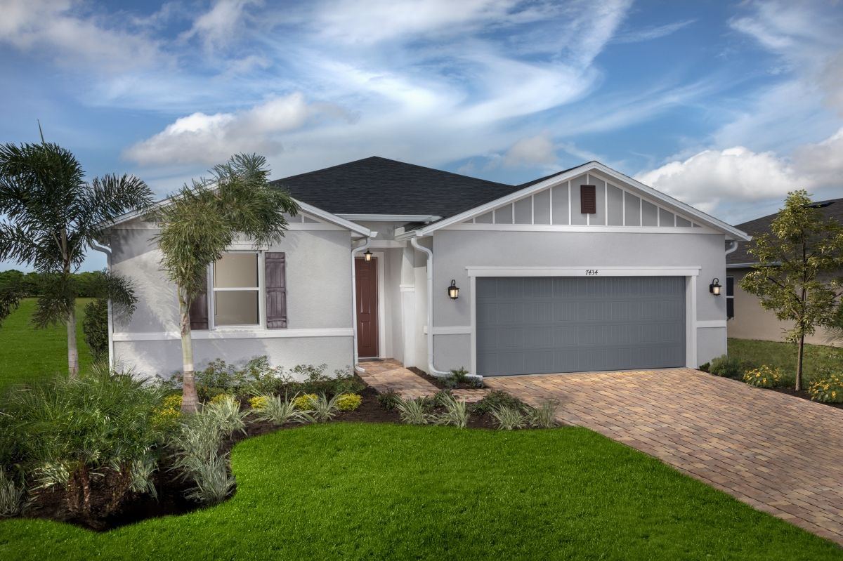Exterior:Front exterior
