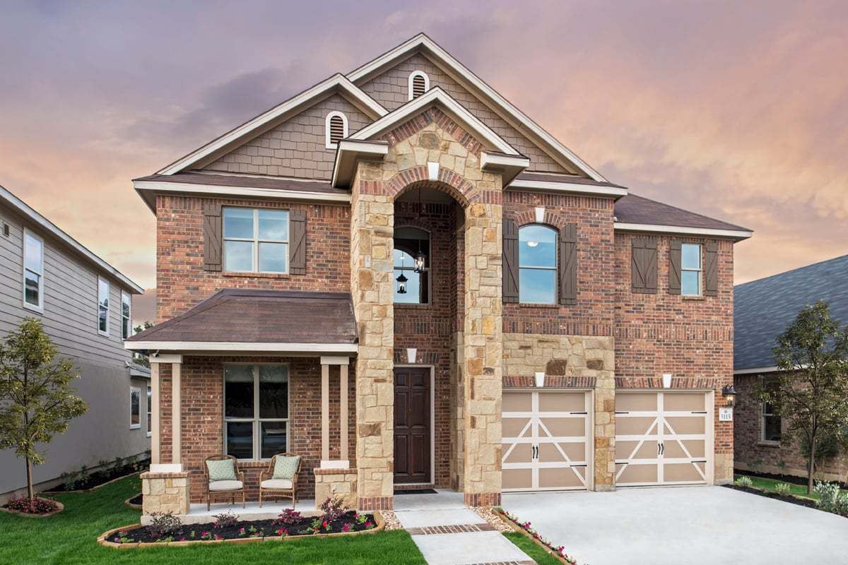 Exterior:Front exterior
