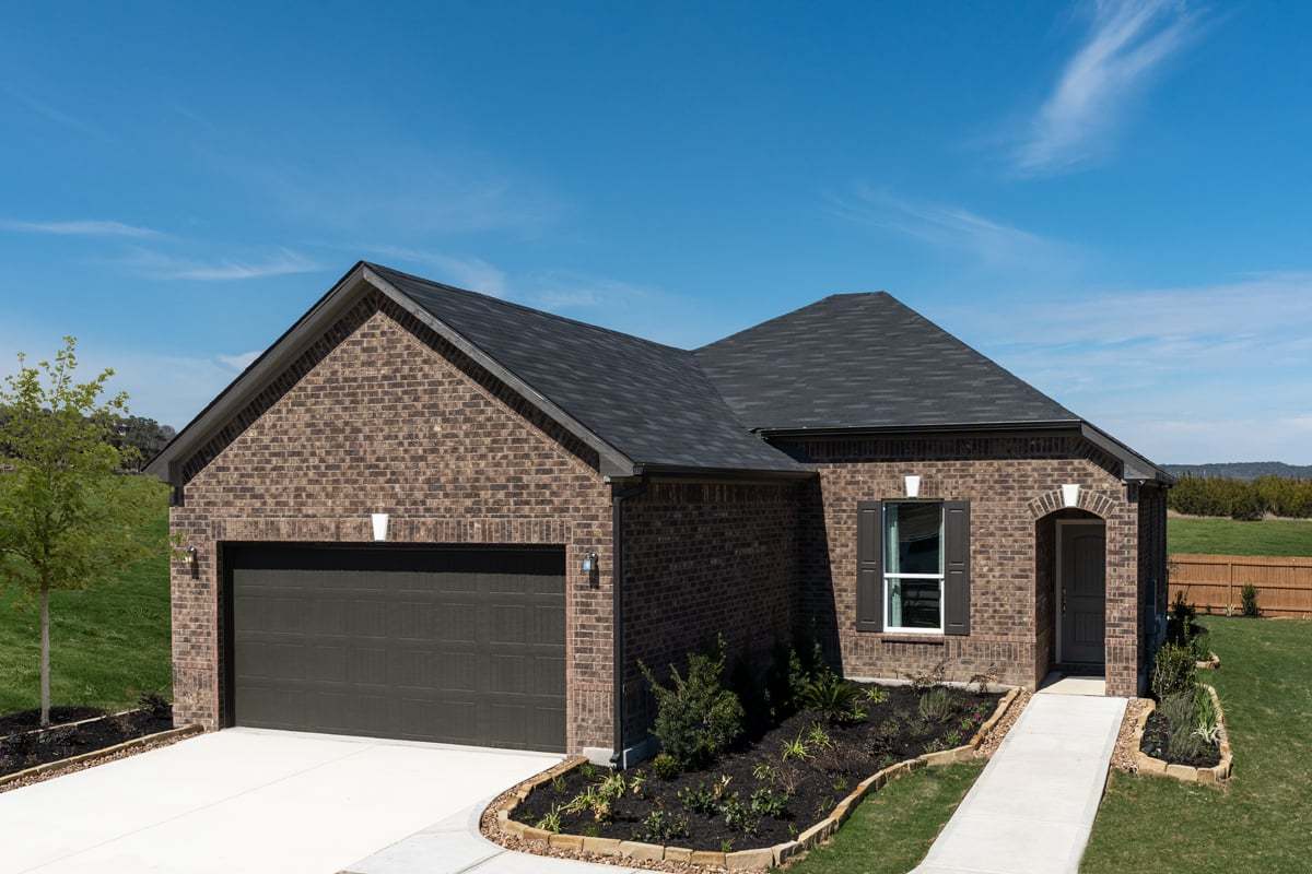Exterior:Front exterior
