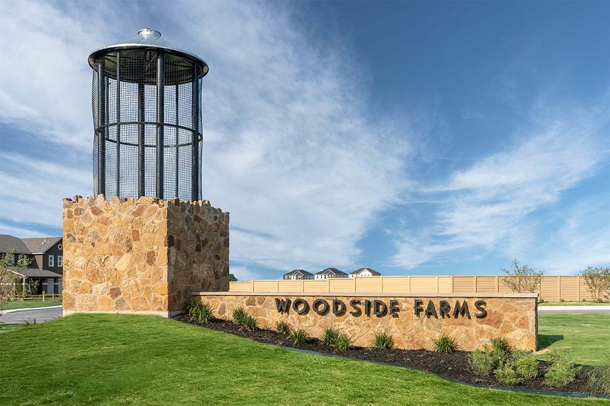 Woodside Farms,78155