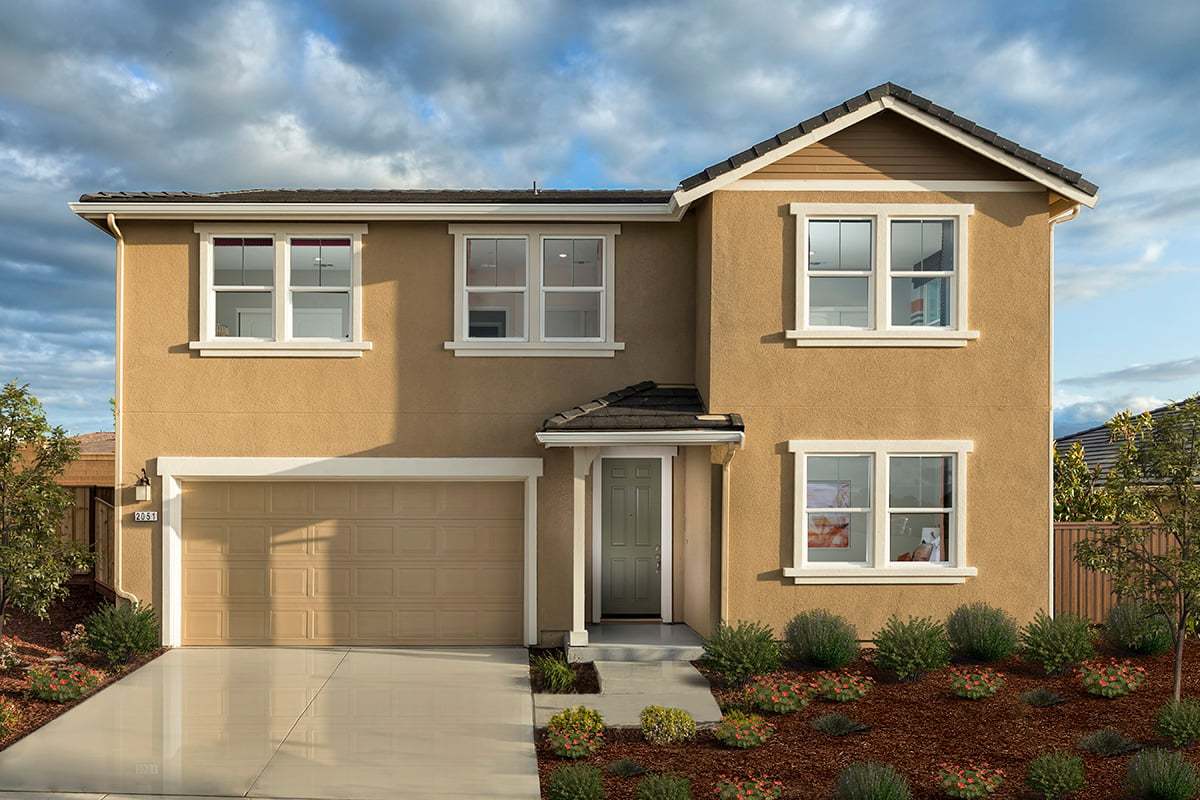 Exterior:Front exterior