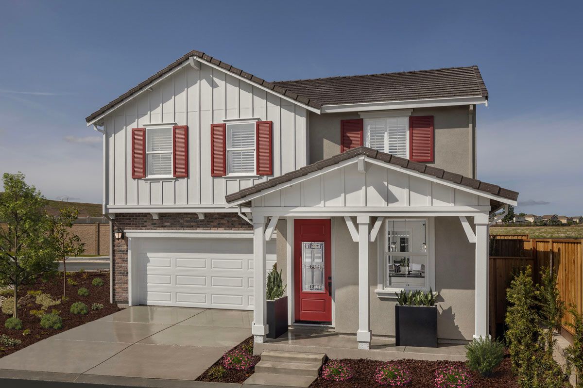 Exterior:Front exterior