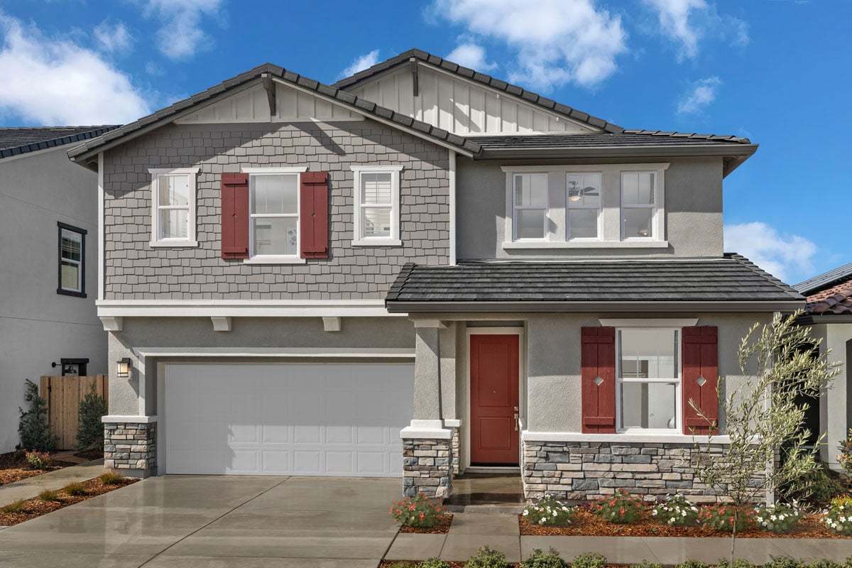 Exterior:Front exterior