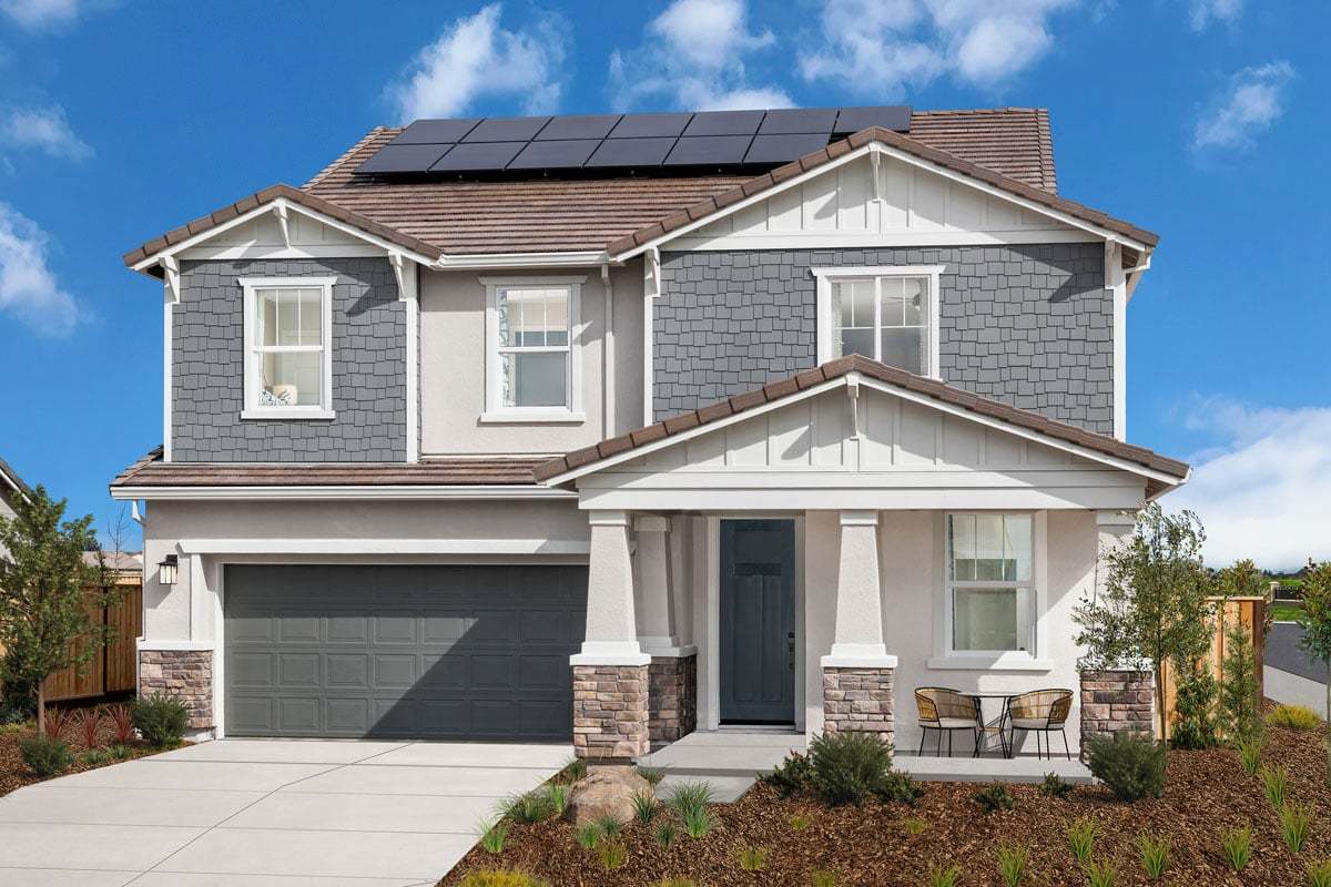 Exterior:Front exterior