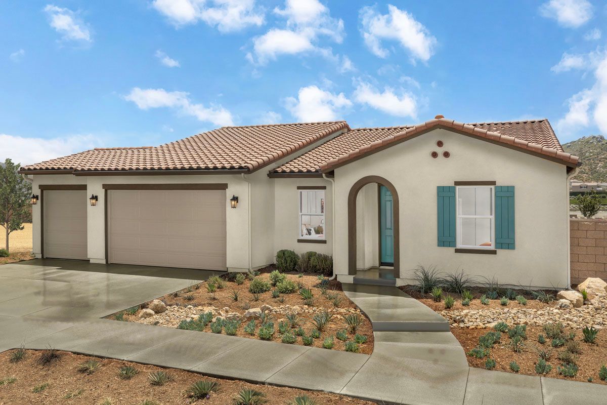Exterior:Front exterior