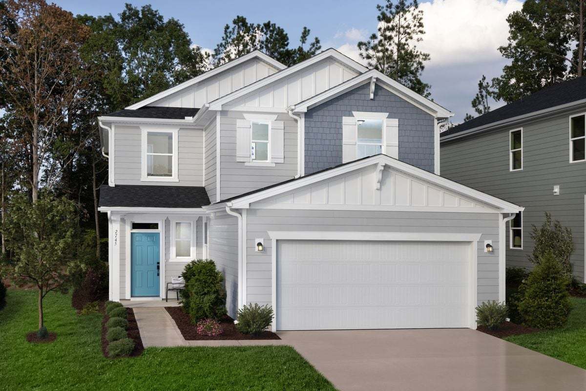 Exterior:Front exterior