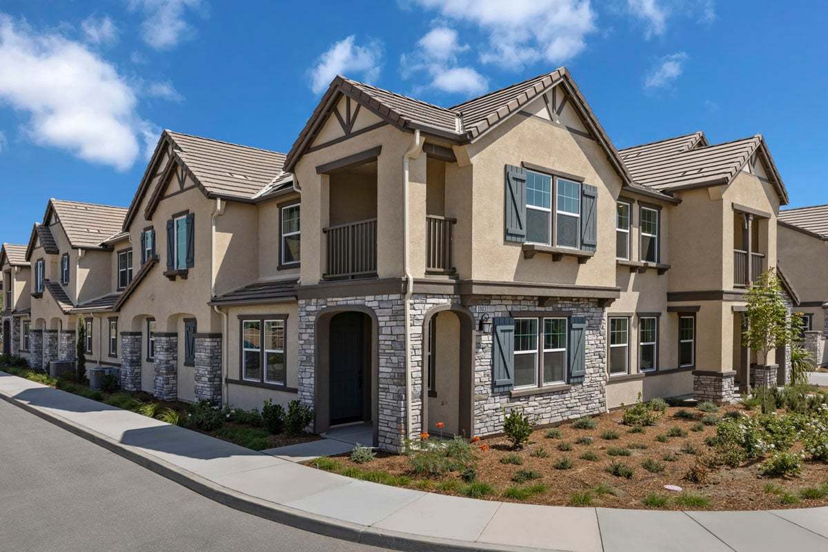 Exterior:Front exterior