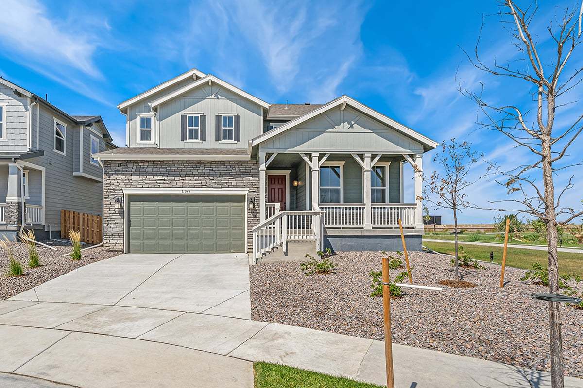 Exterior:Front exterior