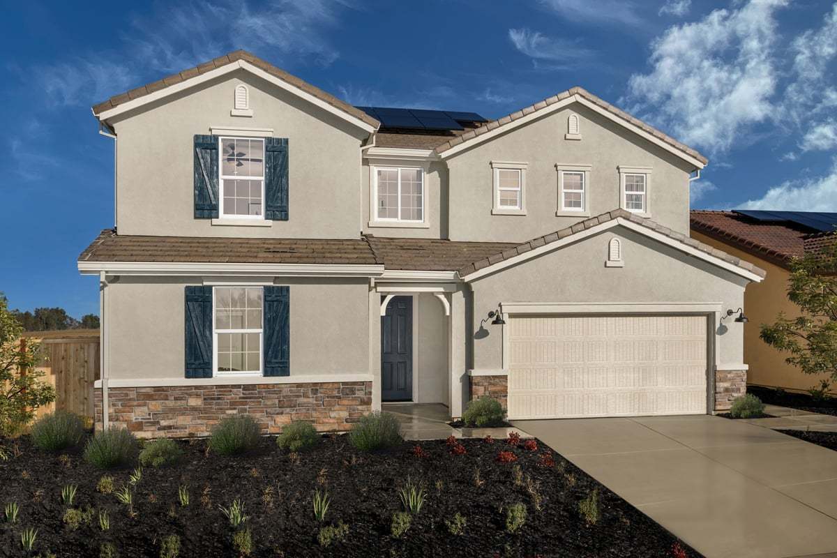 Exterior:Front exterior