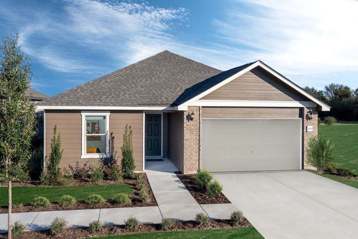 Exterior:Front exterior