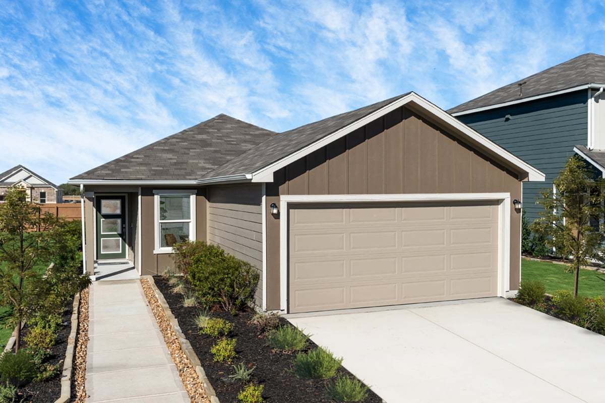 Exterior:Front exterior