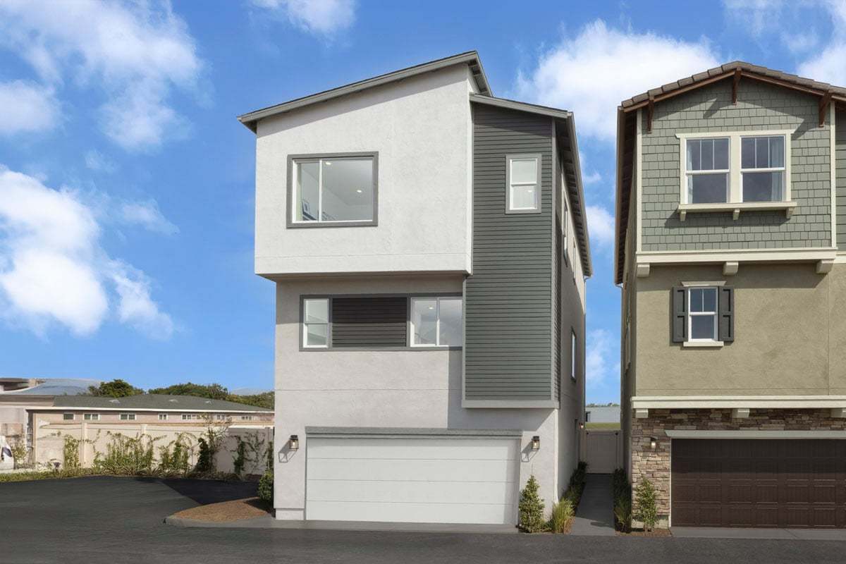 Exterior:Front exterior
