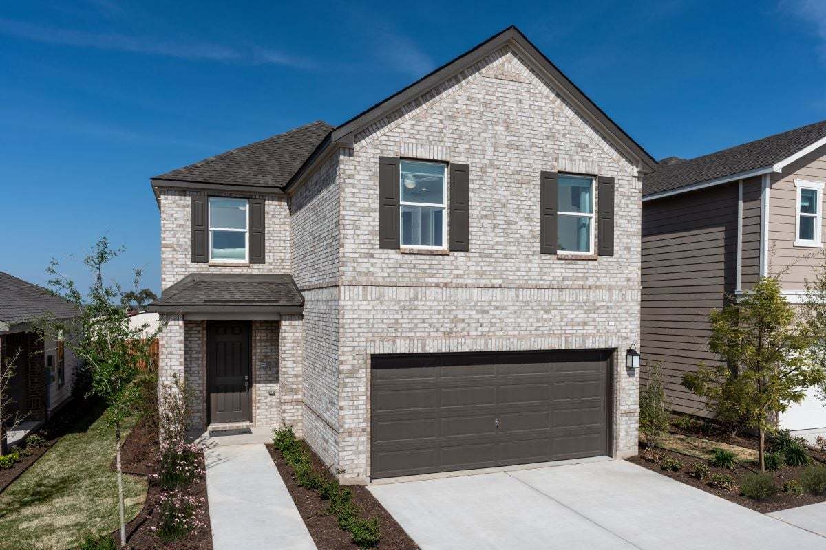 Exterior:Front exterior