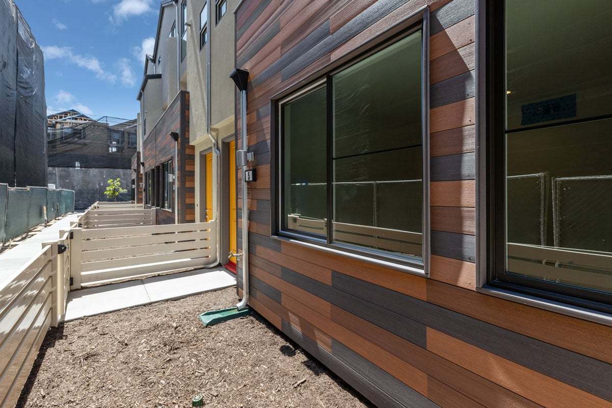 Exterior:Front exterior