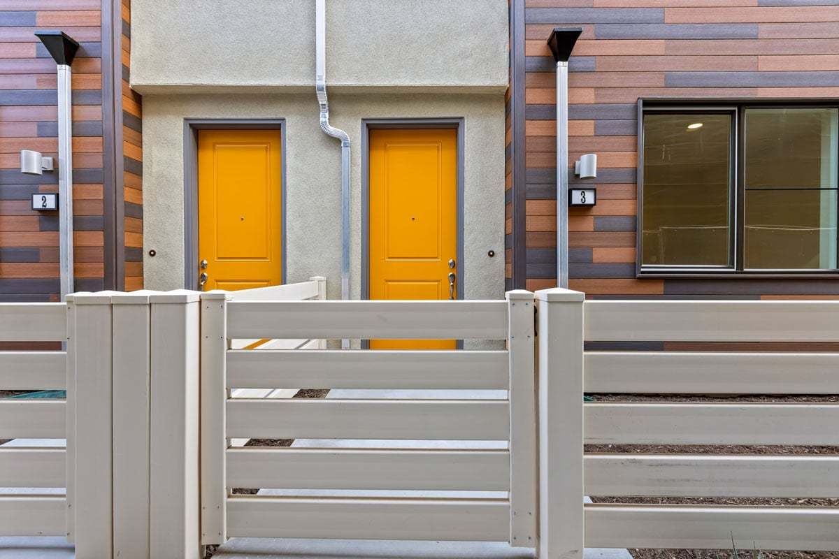 Exterior:Front exterior