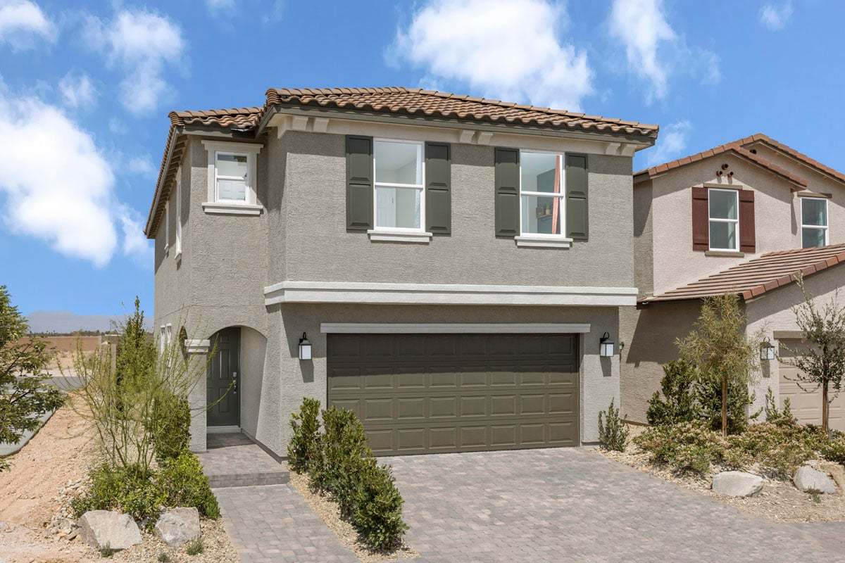 Exterior:Front exterior