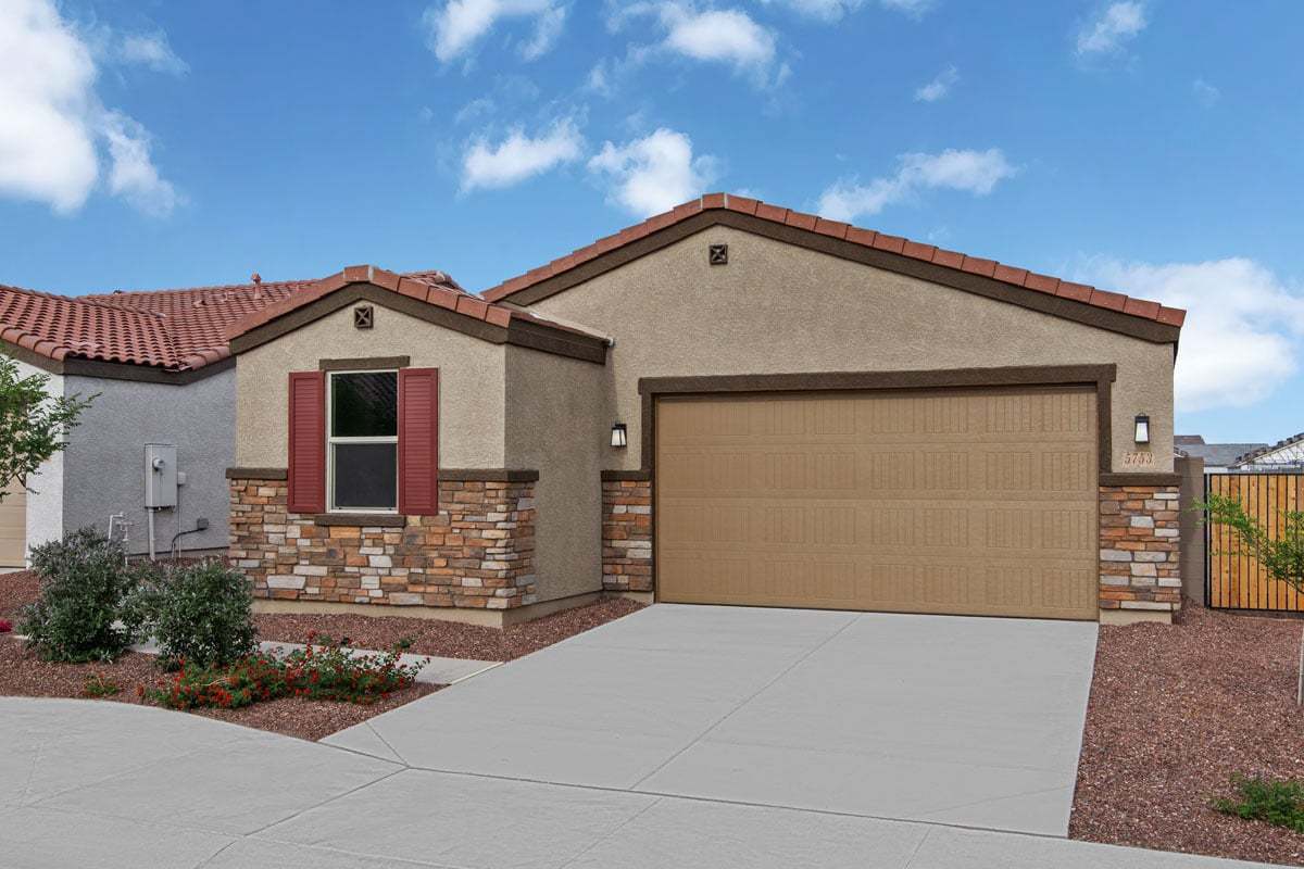 Exterior:Front exterior