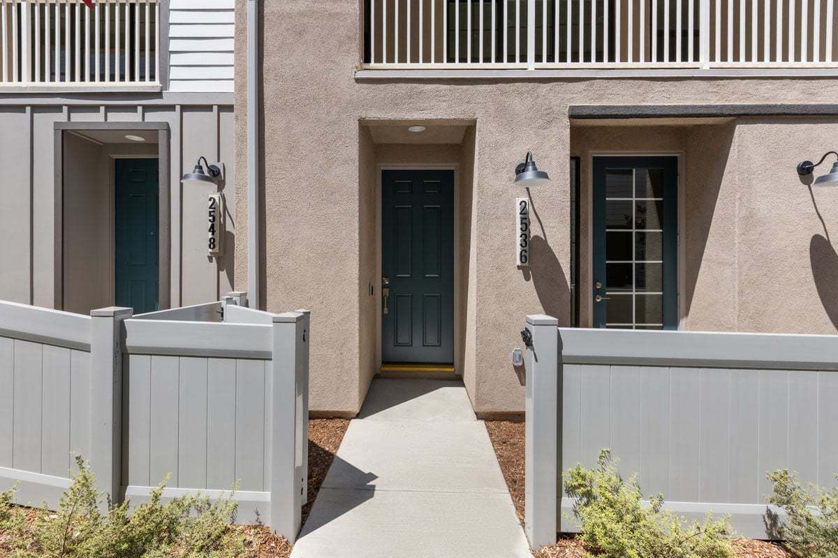 Exterior:Front exterior