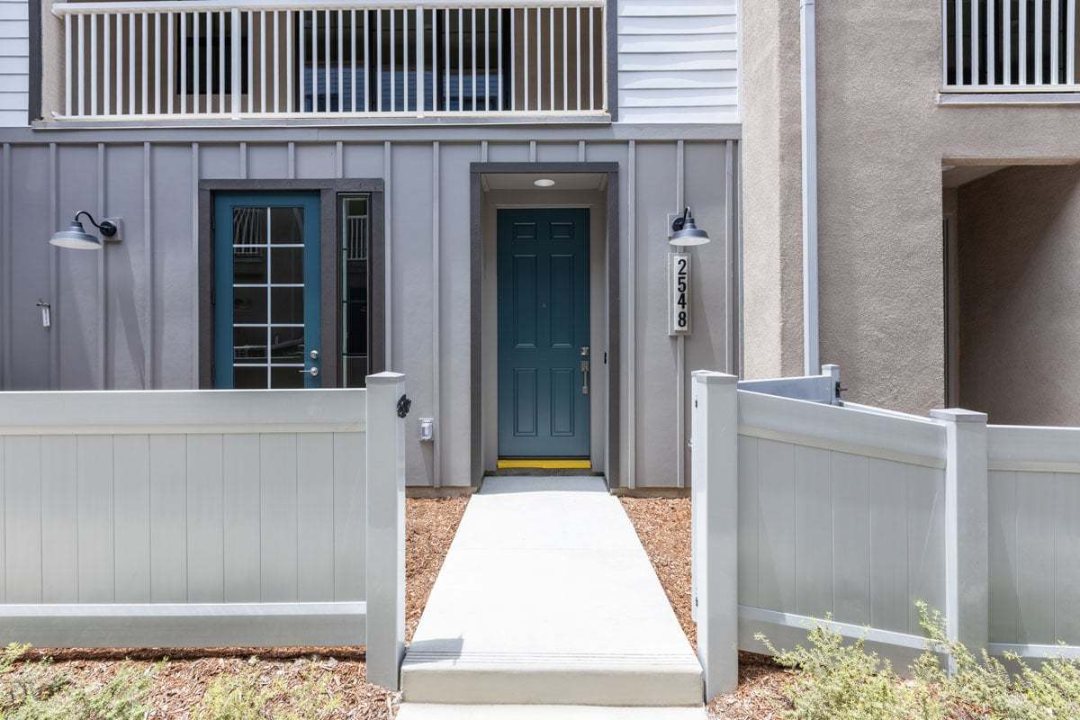 Exterior:Front exterior