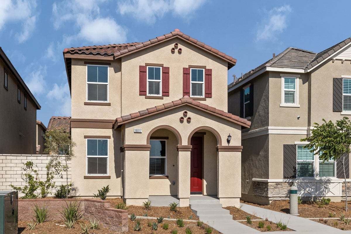 Exterior:Front exterior