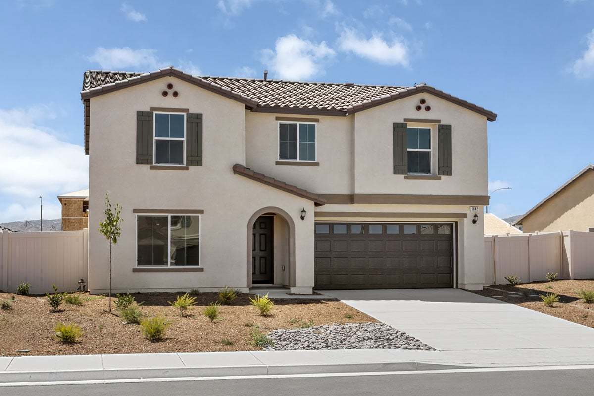 Exterior:Front exterior