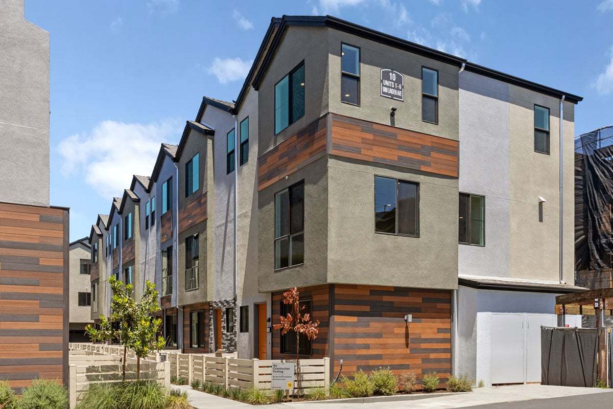 Exterior:Front exterior