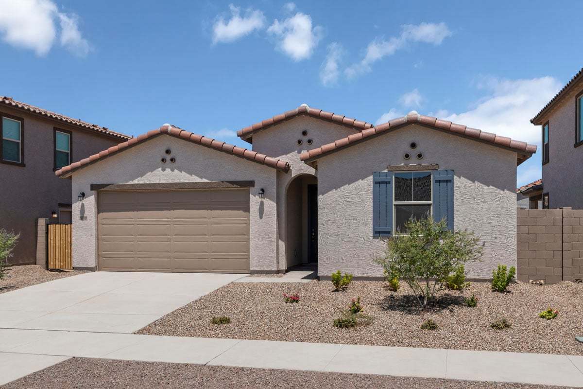 Exterior:Front exterior
