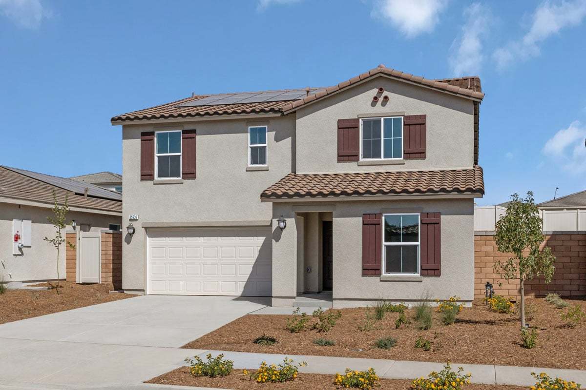 Exterior:Front exterior